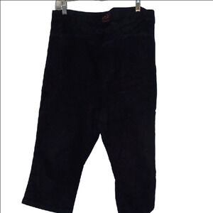 > Black Cropped Pants